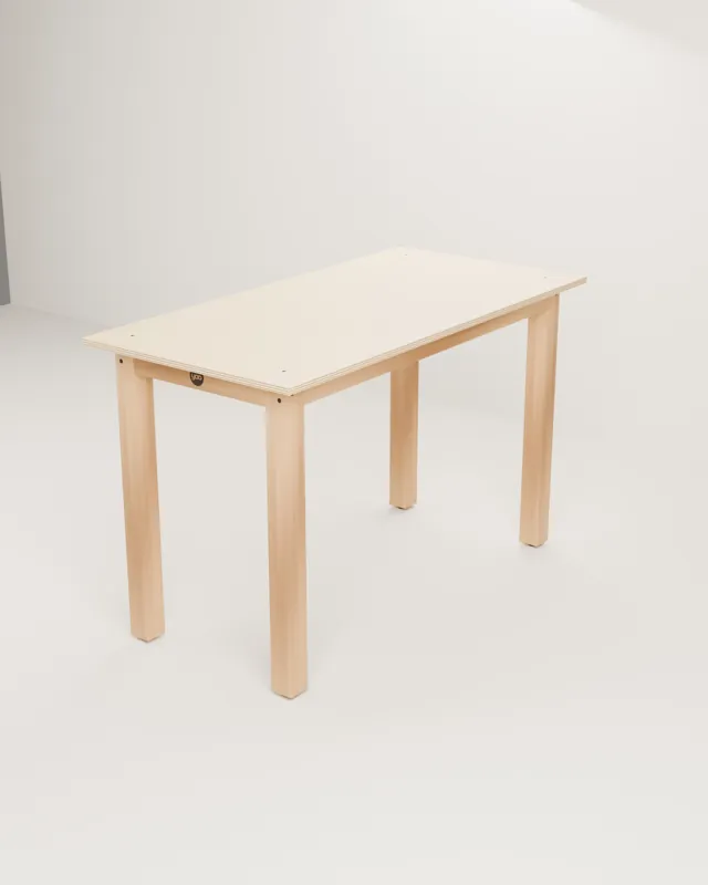 Escritorio de madera · Taller