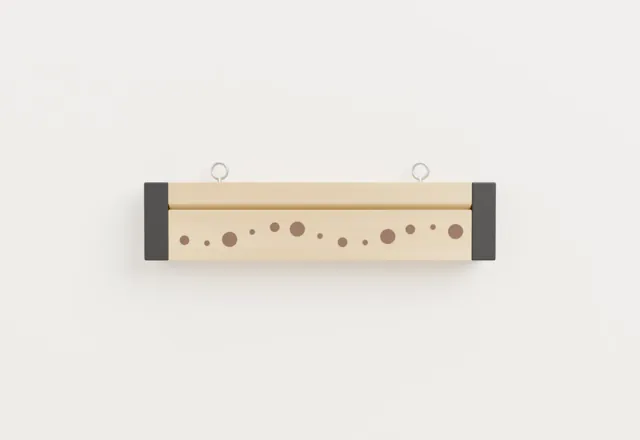 Llavero de pared de madera con ranura
