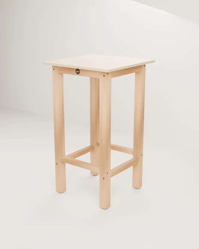 Mesa alta de bar de madera · Taller