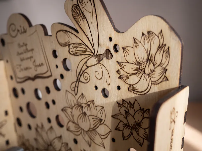 Laser-engraved dragonflies and lotus